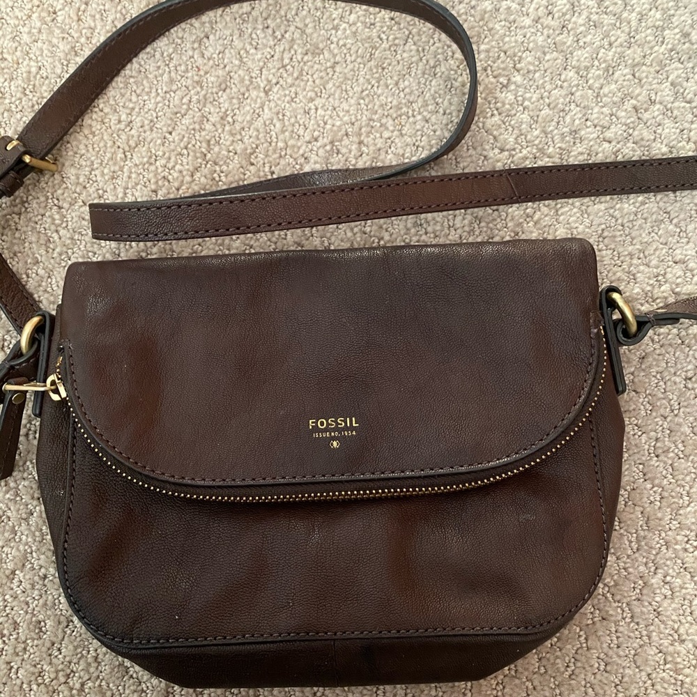 Brown leather fossil crossbody bag